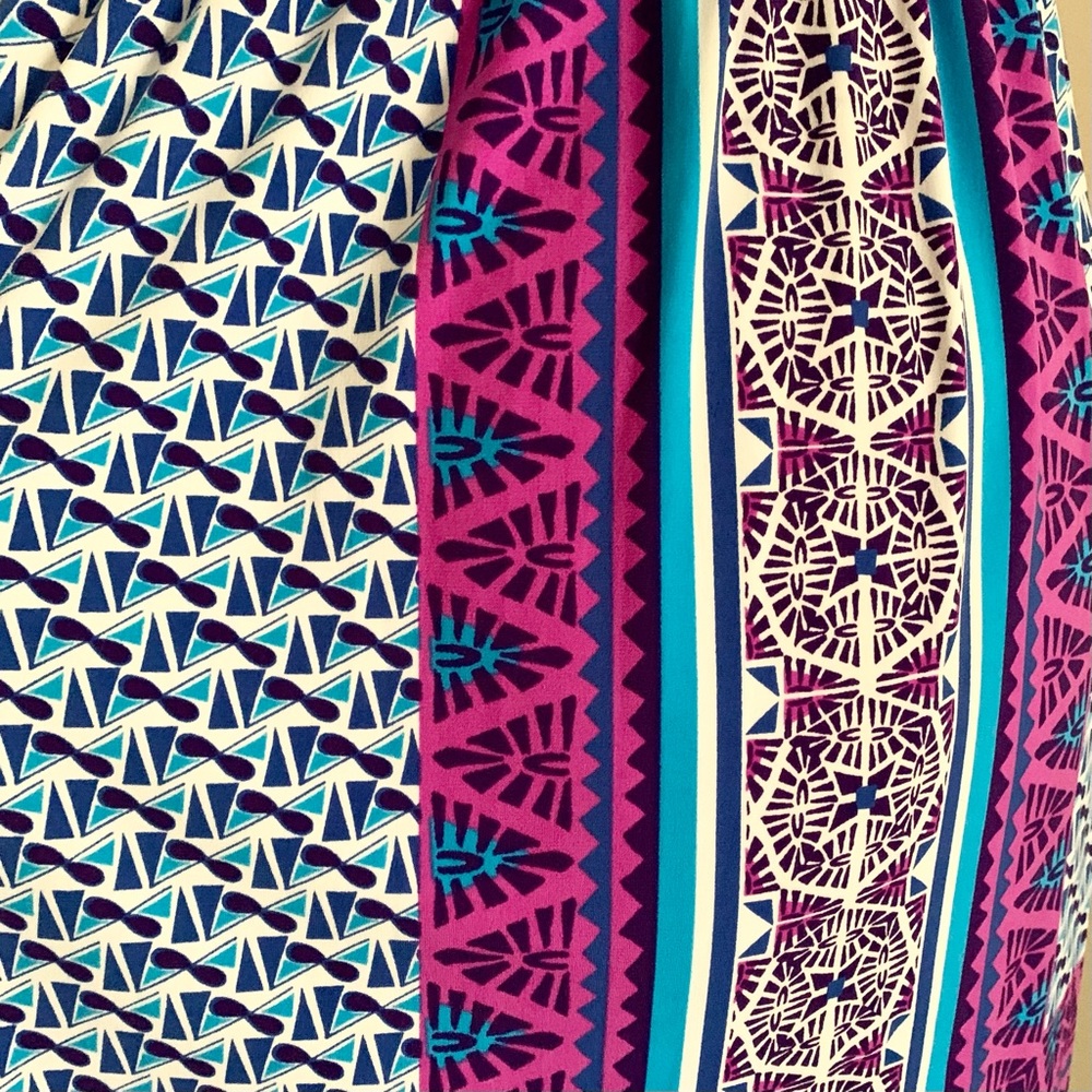 Maggy London Colorful Halter-Neck Geometric Dress 8 - Picture 8 of 9